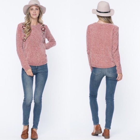 🎉CLEARANCE🎉 Rose Embroidered Chenille Sweater - Picture 2 of 7
